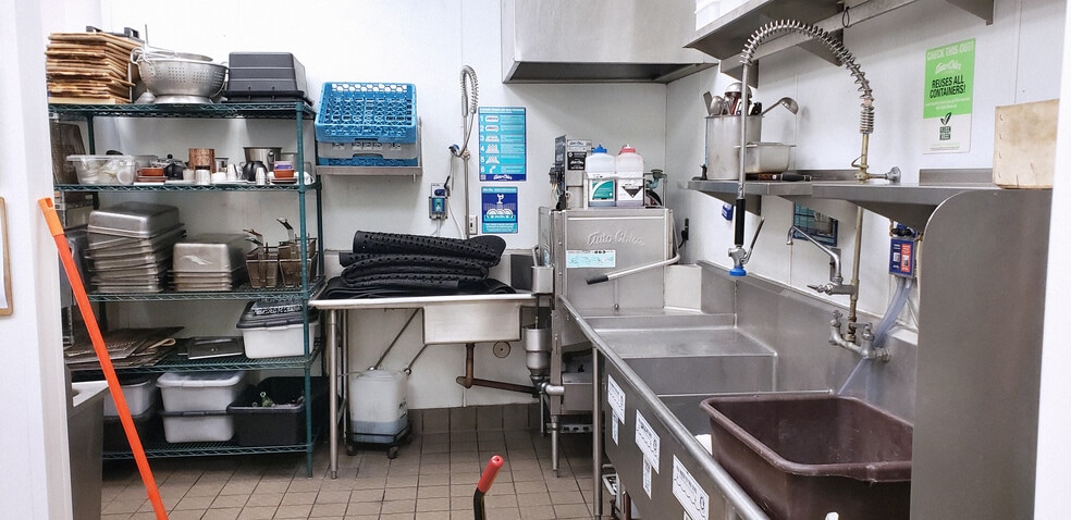 More Photos Of 1026-1032 Wilshire Blvd, Santa Monica Freestanding For Lease