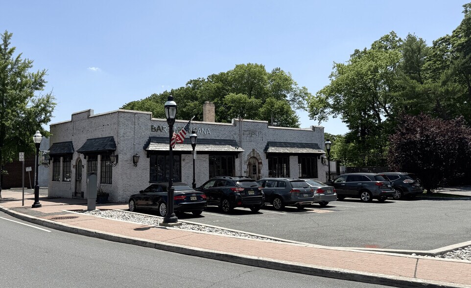 More Photos Of 24 North Ave E, Cranford Restaurant For Lease