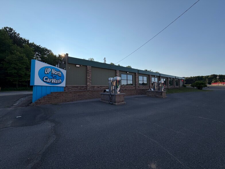 More Photos Of 135 Brookton Road, Marquette Carwash For Sale