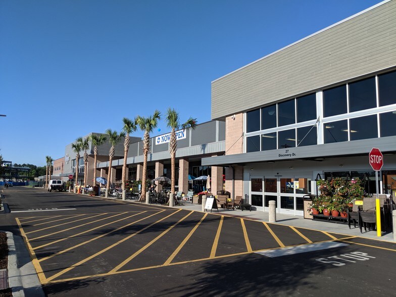 More Photos Of 27 Discovery Dr, Bluffton Supermarket For Lease