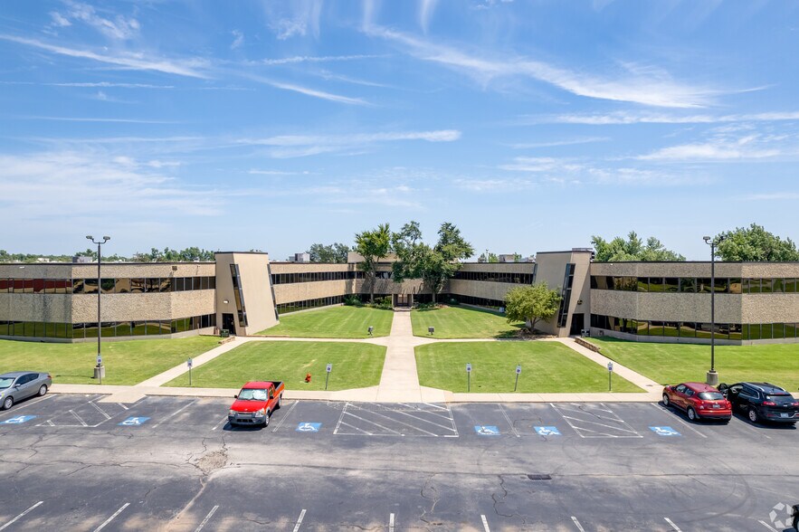 More Photos Of 300 N Meridian Ave, Oklahoma City Medical For Sale
