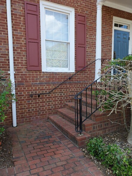 More Photos Of 7000 Peachtree Dunwoody Rd NE, Atlanta Medical For Lease