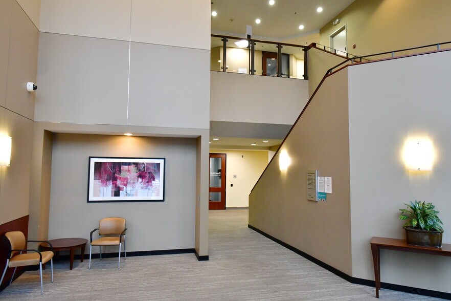 More Photos Of 1002 15th St SW, Auburn Unknown For Lease