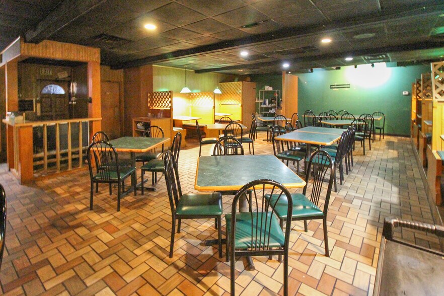 More Photos Of 1420 W Jackson St, Macomb Restaurant For Sale