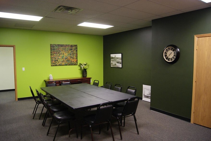 More Photos Of 55 S State Ave, Indianapolis Flex For Sale