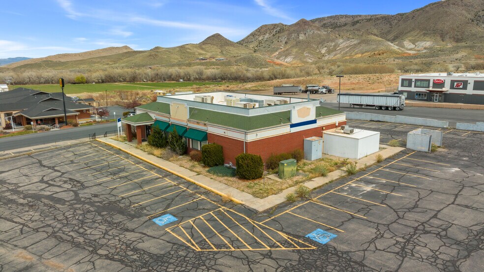 More Photos Of 380 E 1620 S, Salina General Retail For Sale