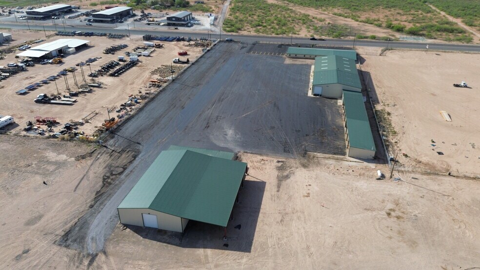 More Photos Of 9701 FM 307, Midland Flex For Lease