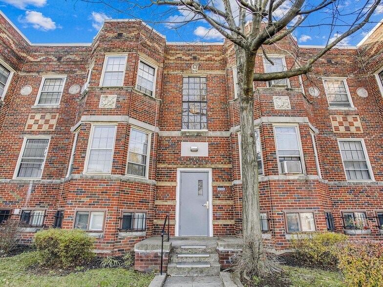 Primary Photo Of 2925-2929 Pennsylvania Ave SE, Washington Apartments For Sale