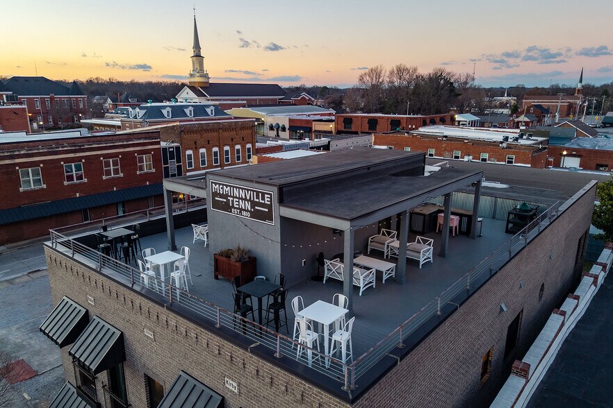 More Photos Of 207 E Main St, McMinnville General Retail For Sale