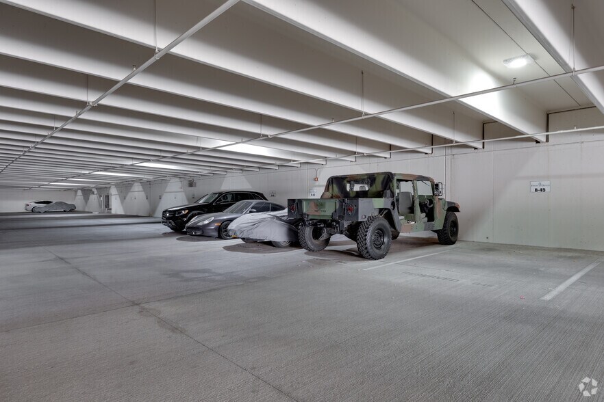 More Photos Of 14362 N Frank Lloyd Wright Blvd, Scottsdale Unknown For Lease