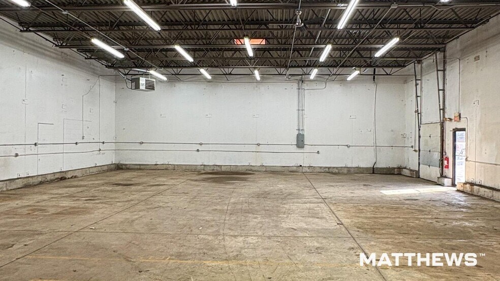 More Photos Of 9360-9378 Hamilton Dr, Mentor Manufacturing For Lease