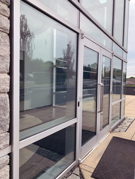 More Photos Of 75 S Houcks Rd, Harrisburg Office For Sale