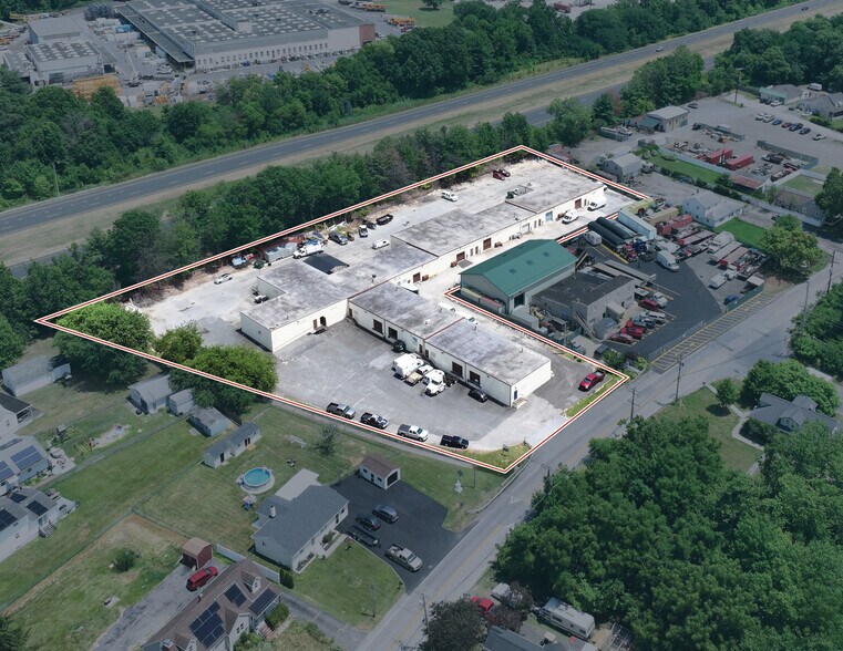 Primary Photo Of 3970-3996 North Point Rd, Dundalk Warehouse For Lease