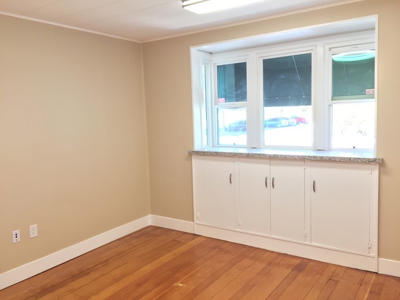 More Photos Of 514 E Bonneville Ave, Las Vegas Freestanding For Lease