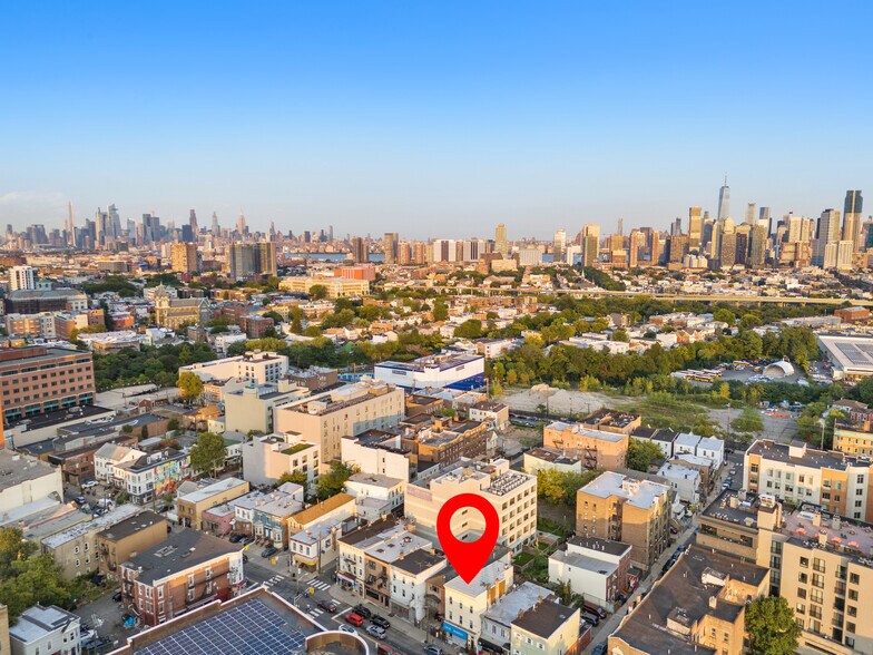 More Photos Of 372 Summit Ave, Jersey City General Retail For Sale