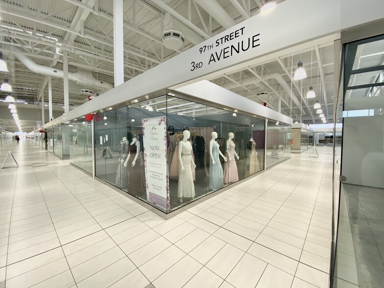 More Photos Of 260300 Writing Creek Cres, Balzac Storefront Retail Office For Sale