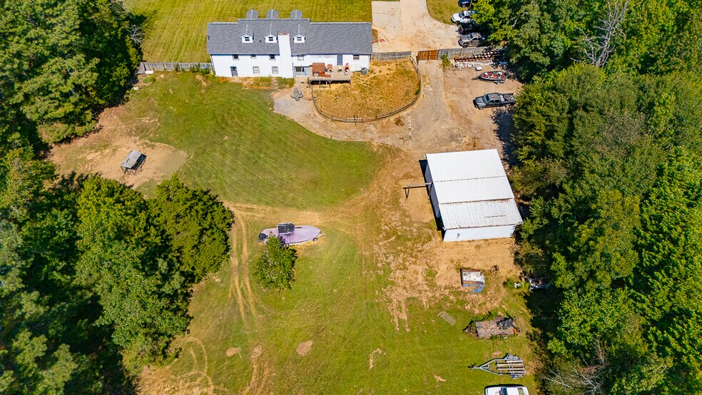 More Photos Of 4181 McBrayer Rd, Oakwood Industrial For Sale