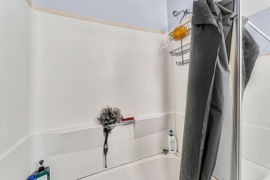 More Photos Of 3807 Pacific Ave, Wildwood Office Residential For Sale