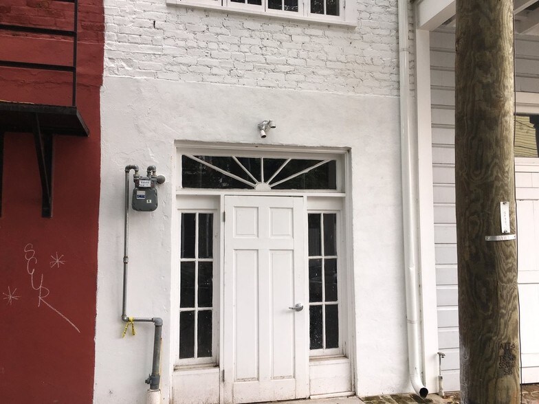 More Photos Of 801 Frenchmen St, New Orleans Restaurant For Lease