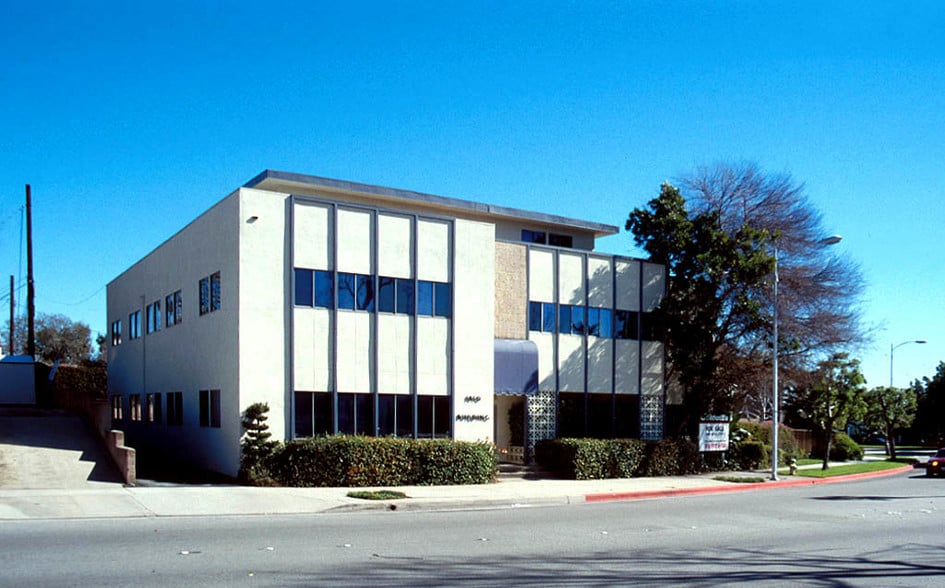 More Photos Of 1810-1812 S Fair Oaks Ave, South Pasadena Office For Sale