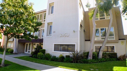 More Photos Of 3950 Long Beach Blvd, Long Beach Medical For Sale