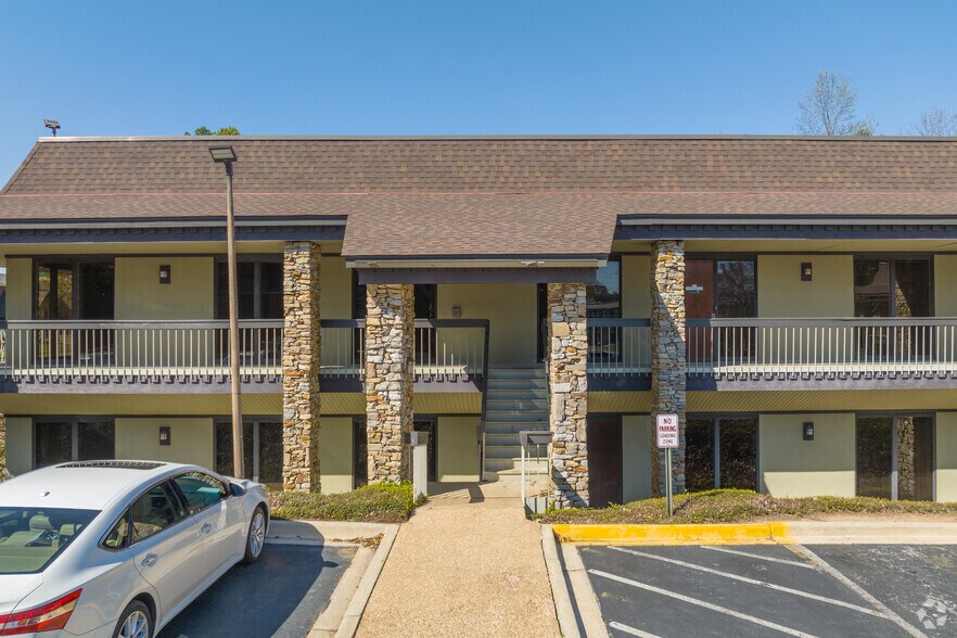 More Photos Of 200 Cahaba Park Cir, Birmingham Coworking Space