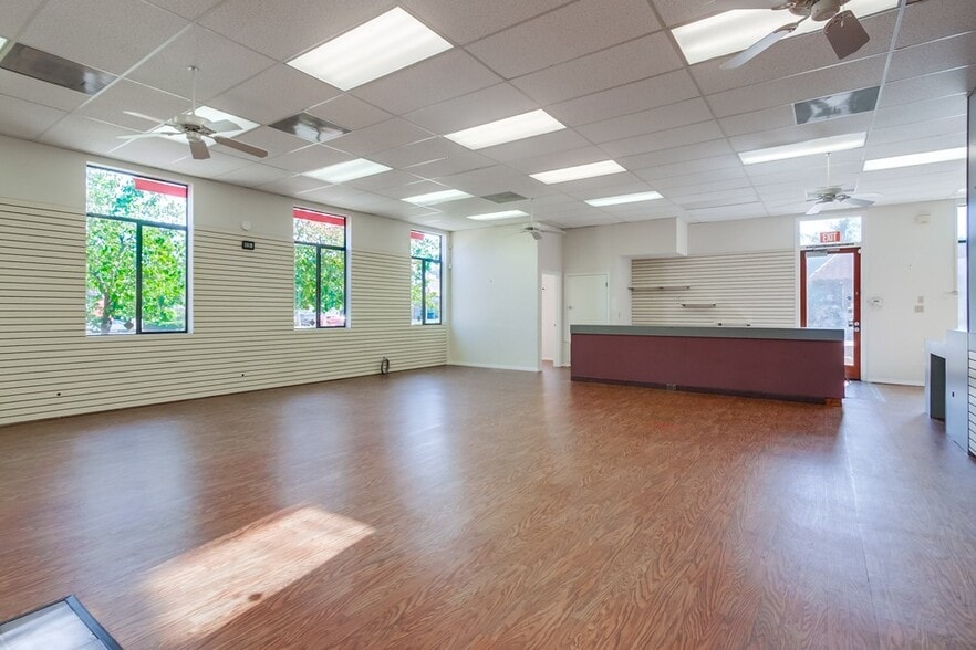 More Photos Of 343 E Alvarado St, Fallbrook Freestanding For Sale