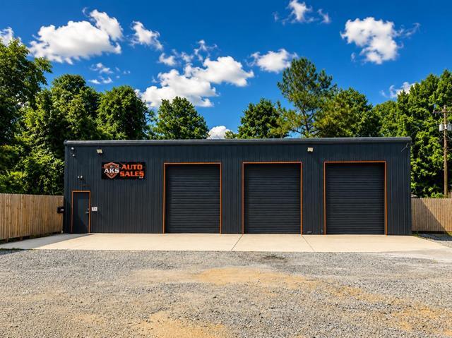 More Photos Of 176 Bomar St, Inman Auto Repair For Sale