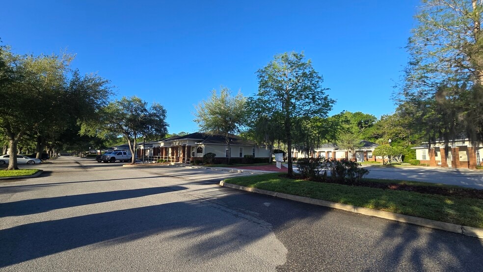 More Photos Of 2649 Windguard Cir, Zephyrhills Medical For Lease