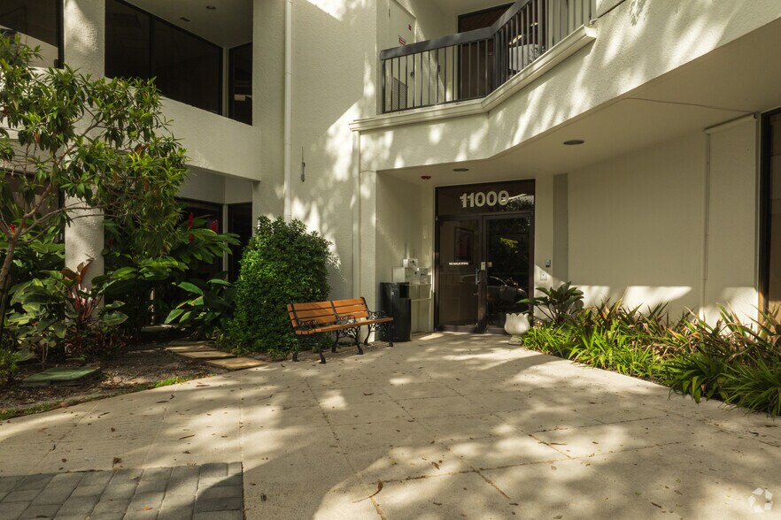 More Photos Of 11000 Prosperity Farms Rd, Palm Beach Gardens Medical For Lease