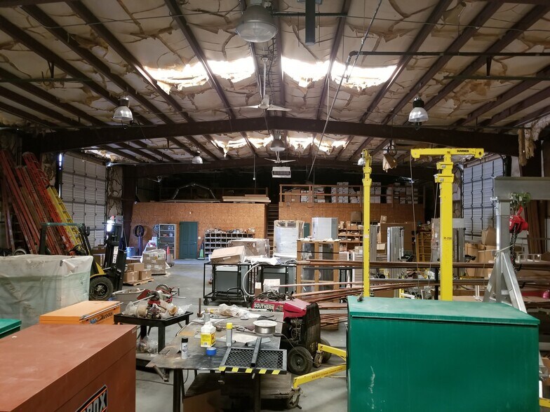 More Photos Of 673 Sandy Springs Rd, Piedmont Warehouse For Sale