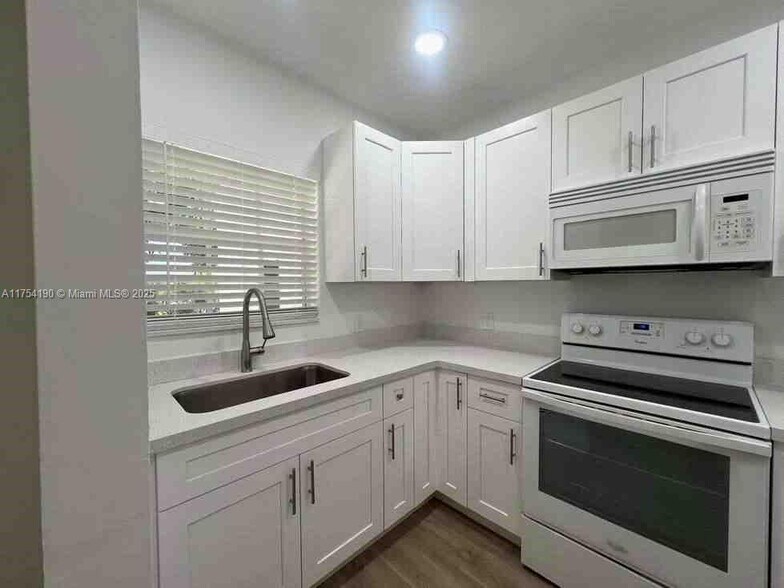 More Photos Of 401 Malaga Ave, Coral Gables Apartments For Sale