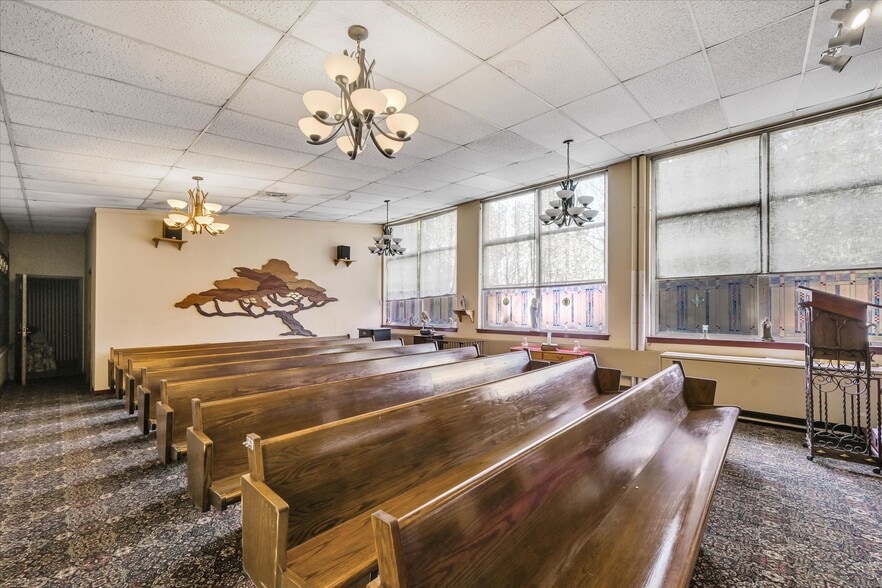 More Photos Of 15 Alliance St, New Philadelphia Rehabilitation Center For Sale