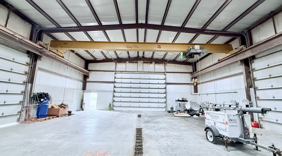 More Photos Of 8801 W County Road 127, Midland Warehouse For Lease