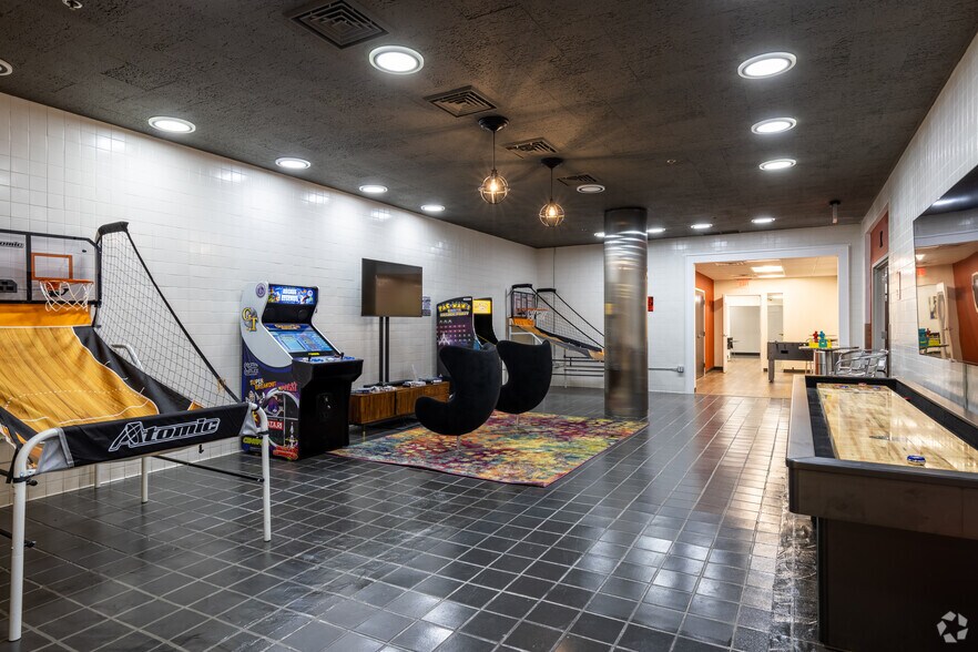 More Photos Of 290 W Mount Pleasant Ave, Livingston Coworking Space