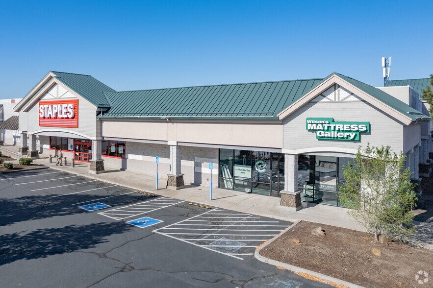 More Photos Of 63485 N Highway 97, Bend Storefront For Lease