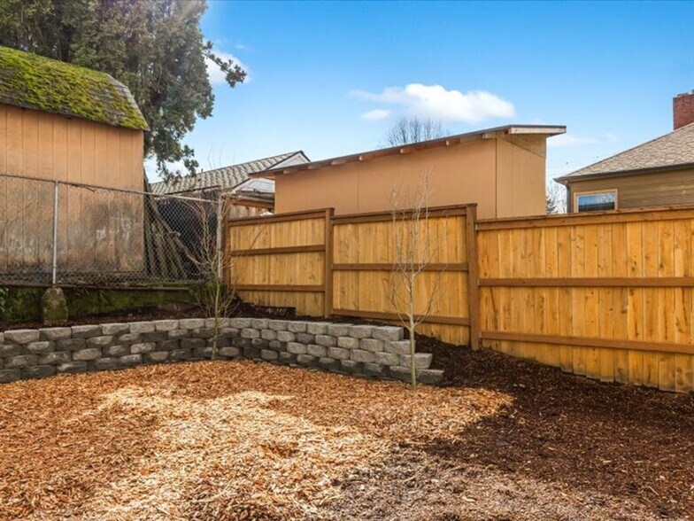 More Photos Of 4775 NE 107th Ave, Portland Apartments For Sale