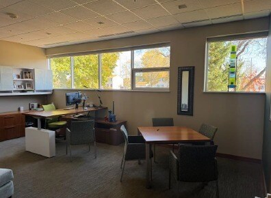 More Photos Of 1535 S 101st St, West Allis Manufacturing For Lease