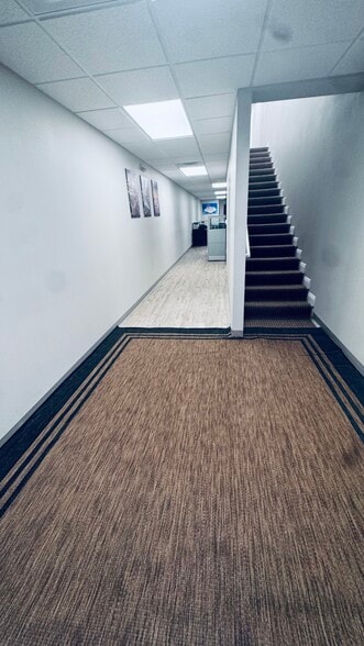 More Photos Of 6015 S Rainbow Blvd, Las Vegas Storefront Retail Office For Sale