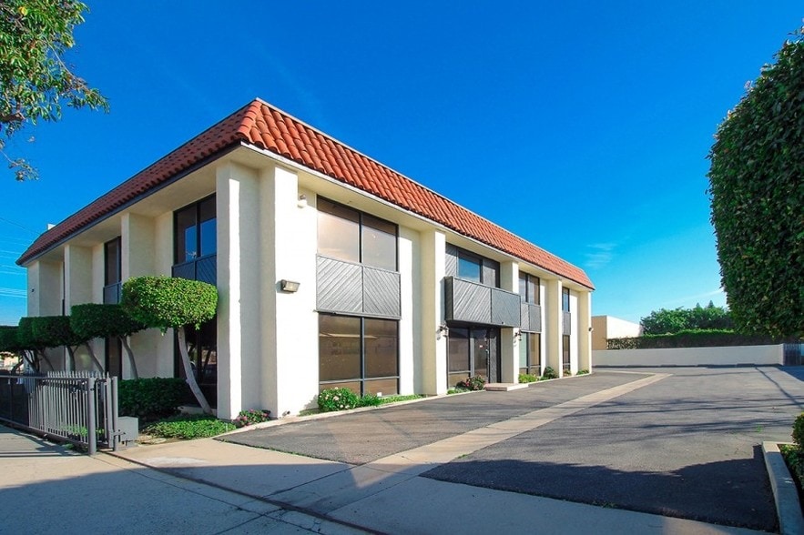 Primary Photo Of 1314 W 5th St, Santa Ana Office For Lease