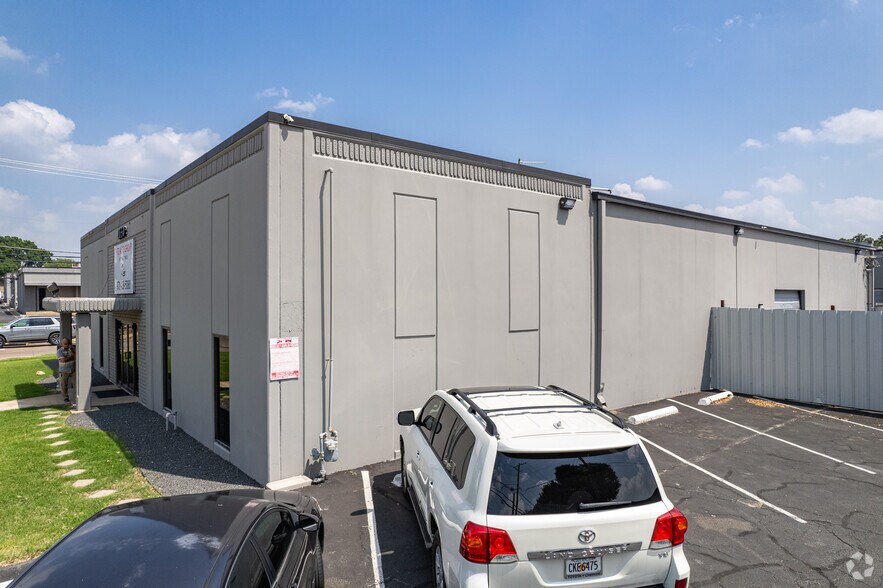 More Photos Of 2630 Northaven Rd, Dallas Unknown For Lease