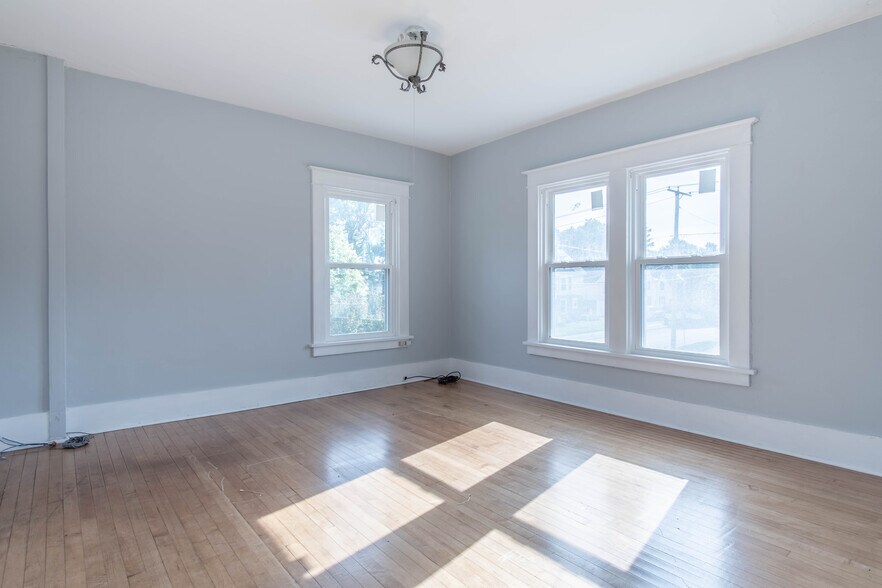 More Photos Of 1104 Washington St, Watertown Office For Sale