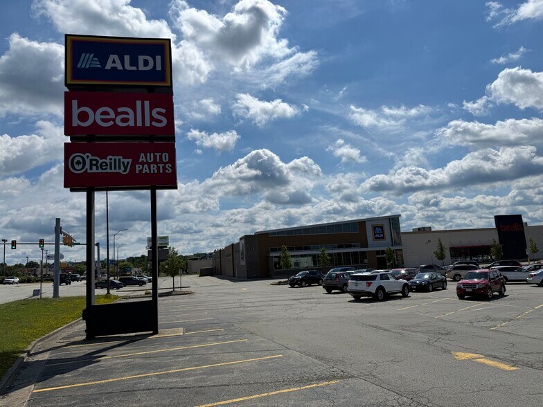 More Photos Of 100 Cross Roads Plz, Mount Pleasant Freestanding For Lease
