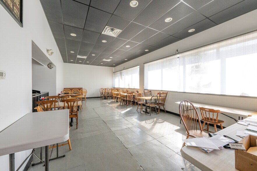 More Photos Of 601 Front St, Catasauqua Restaurant For Sale