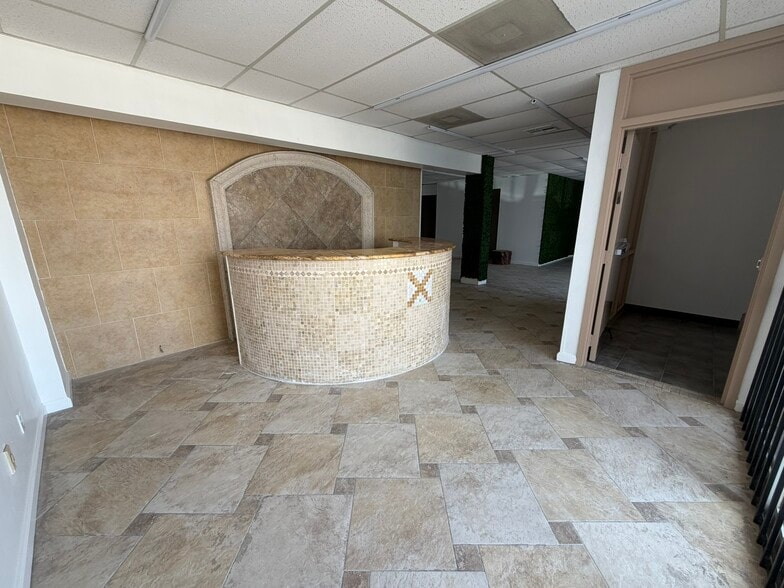 More Photos Of 2601 Lexington St, Kenner Warehouse For Sale
