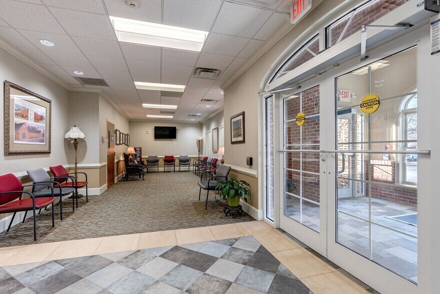 More Photos Of 1500 Langford Dr, Watkinsville Medical For Sale