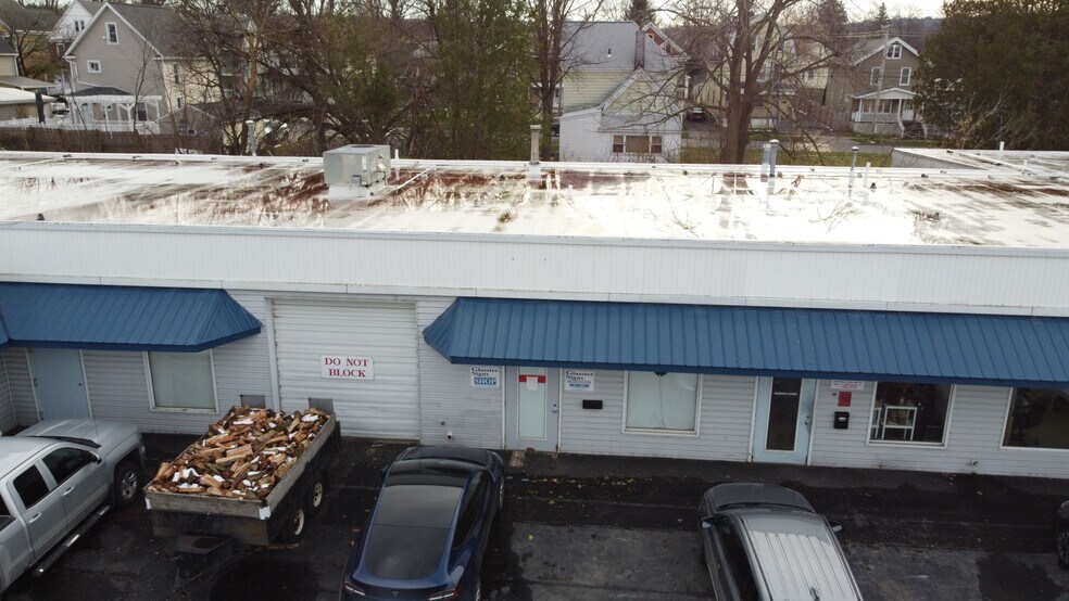 More Photos Of 1155 Mohawk St, Utica Storefront For Lease