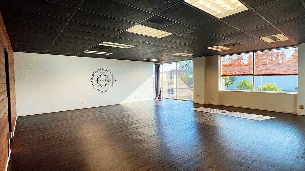 More Photos Of 26981 Vista Terrace, Lake Forest Light Manufacturing For Lease