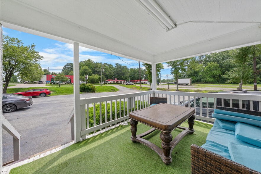 More Photos Of 5265 N Roxboro St, Durham Freestanding For Lease
