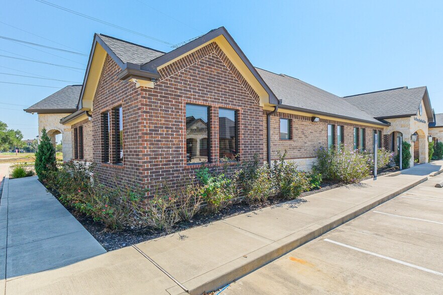 More Photos Of 21733 Provincial Blvd, Katy Loft Creative Space For Sale